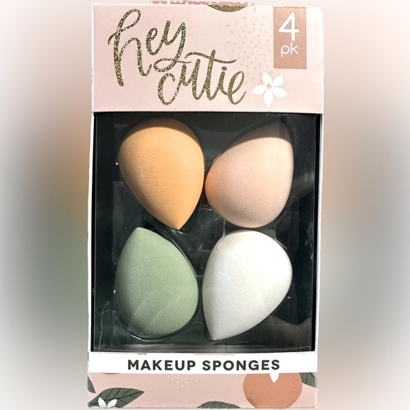 NWT 4-Pack Makeup Sponges - Picture 1 of 4